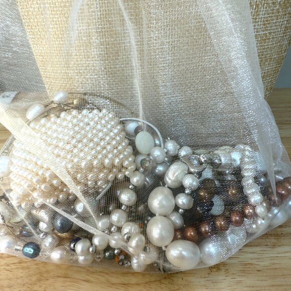 Pearl Bracelet Lot Wearable 8oz Assorted Colors & Styles, Wear or Craft, Beaded - Picture 1 of 6